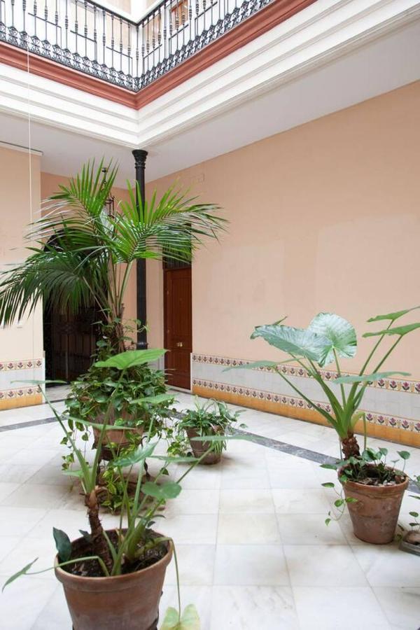 Apartamento Descalzos Séville Extérieur photo