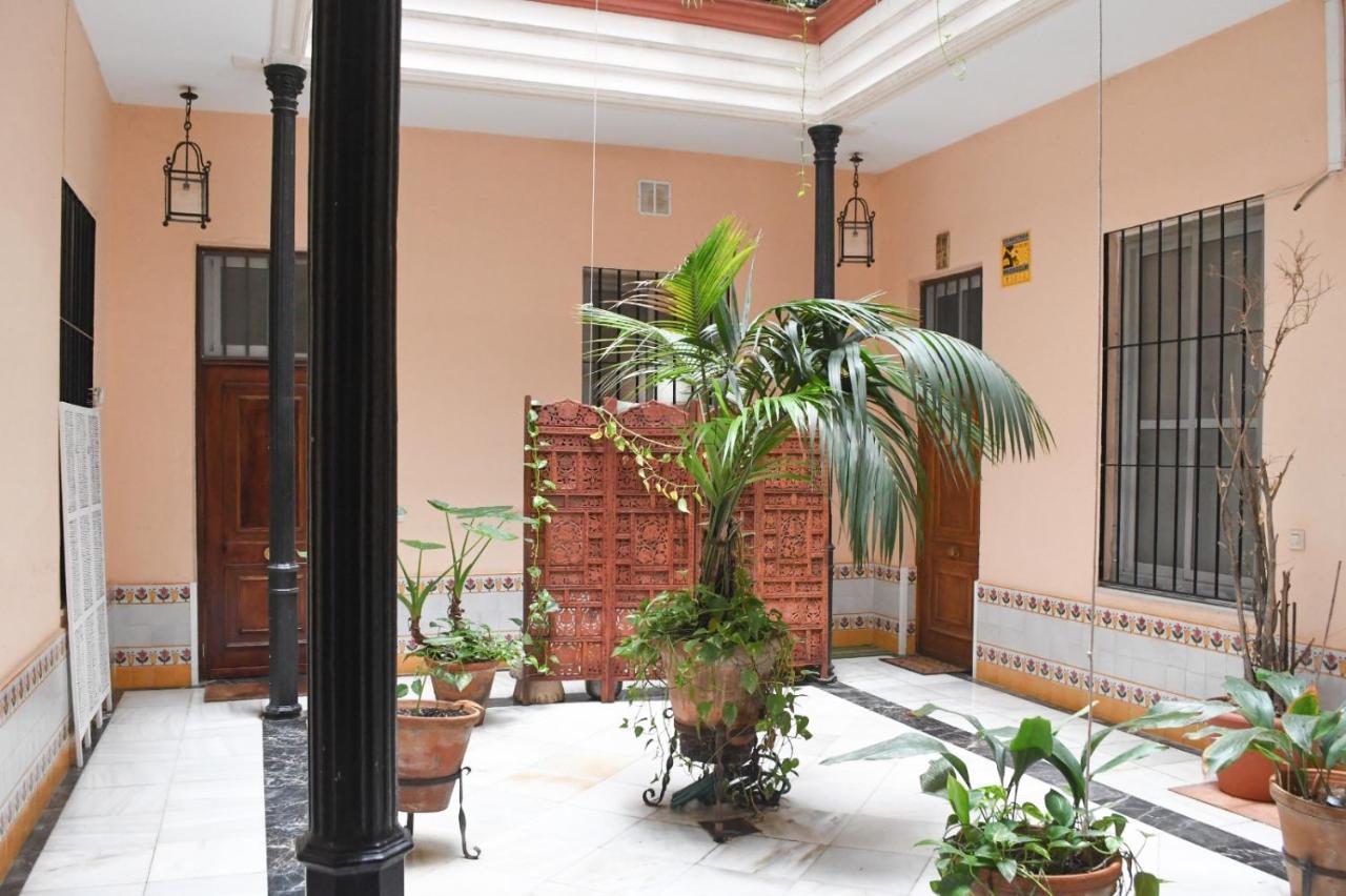Apartamento Descalzos Séville Extérieur photo