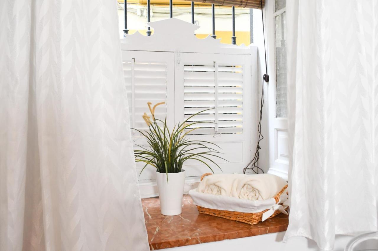 Apartamento Descalzos Séville Extérieur photo
