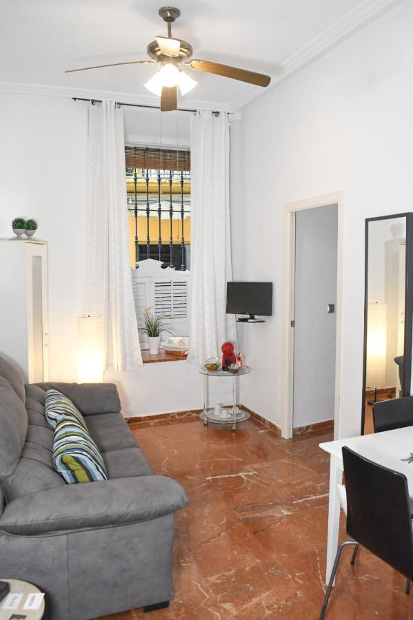 Apartamento Descalzos Séville Extérieur photo